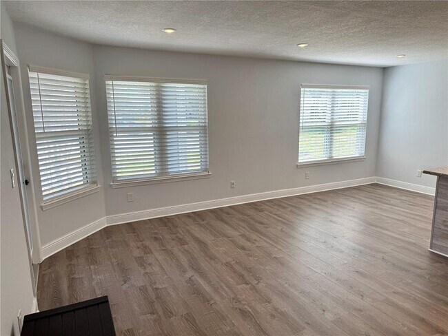 Photo - 2585 Grassy Point Dr Unit 111