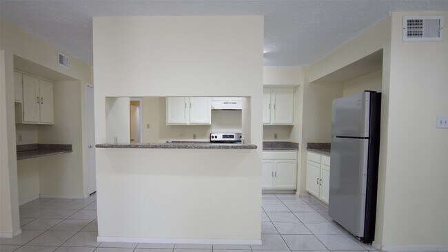 Photo - 9102 Benthos Dr