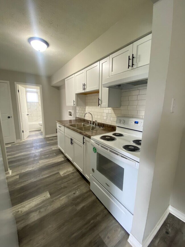 Photo - 3309 Roosevelt Blvd Unidad A