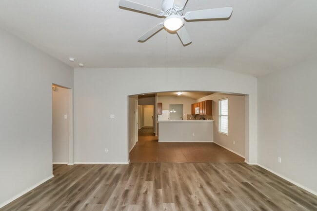 Photo - 3510 Aztec Wood Dr