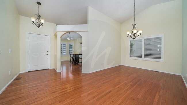 8258 Cooper River Dr
