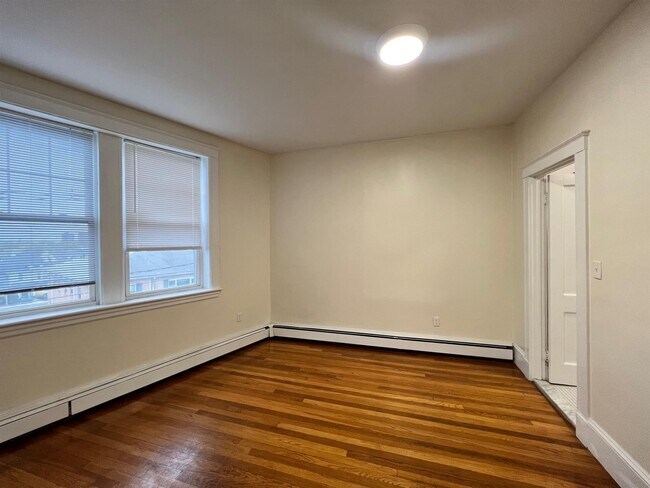 Photo - 206 Massachusetts Ave Unidad 8