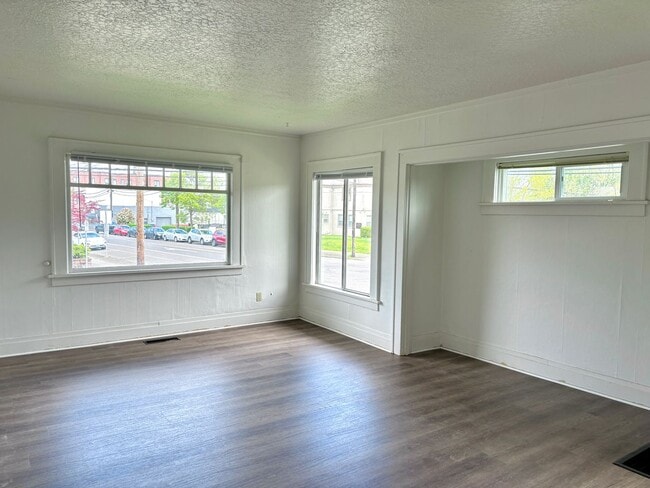 Photo - KLEEK03 Unit 204