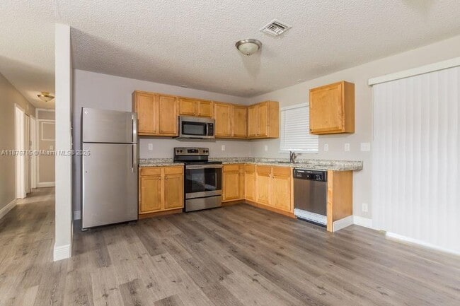 Photo - 2424 Angler Dr