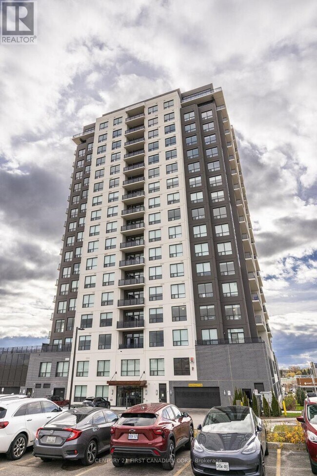 Photo - 4286 King St E