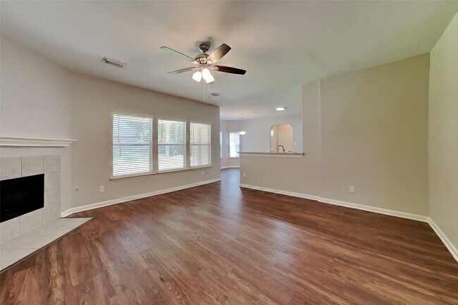738 Levi Bend