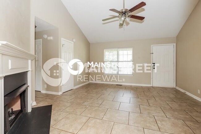 Photo - 3 Bedroom Pet-Friendly Home in Old Hickory, TN with Main Street Renewal