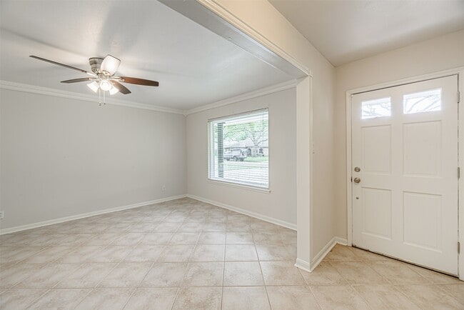 Photo - 124 Dogwood St