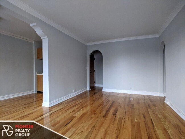 425 W Roscoe St Unit 505