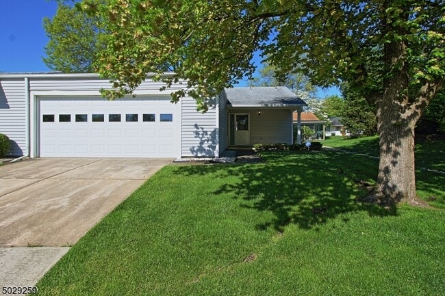 Photo - 137 Cistus Plaza Townhome
