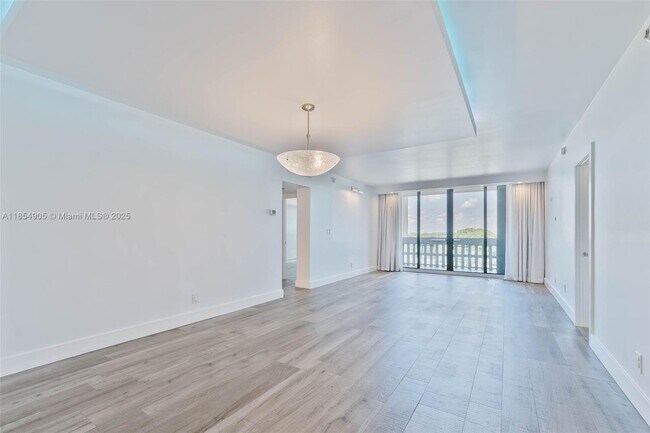 Photo - 90 Edgewater Dr Unit 1015