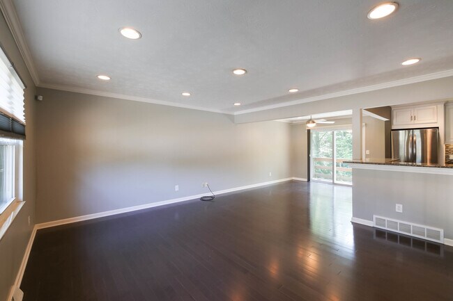 Photo - Renovated Singe Family Bi-Level near South Euclid / Lyndhurst Border!