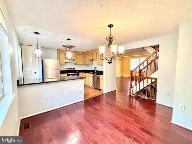 Photo - 6226 Hillside Rd