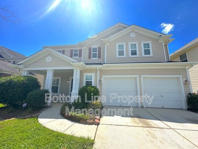 Building Photo - 6223 Woodland Commons Dr Rental