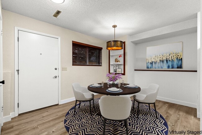 Photo - 607 Avenue F Unit 4