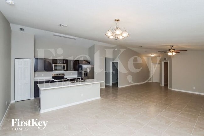 Photo - 591 Brickell St SE
