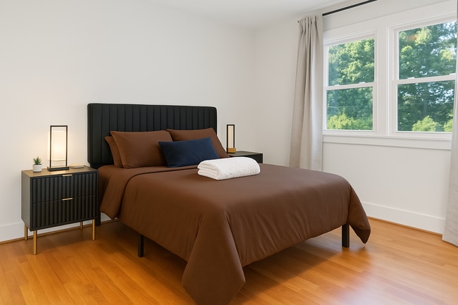 Photo - 523 Princeton St