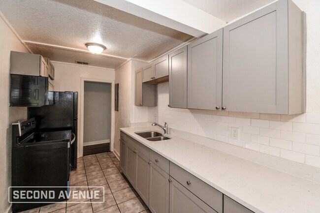 Photo - 3013 Imperial St