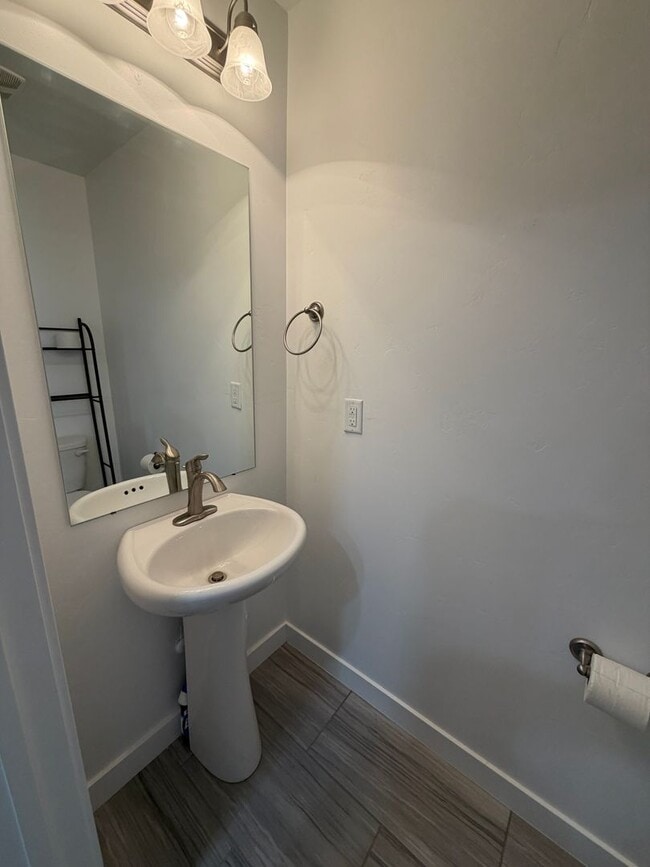 Photo - Well-Maintained Riverton Home with 2-Car Garage