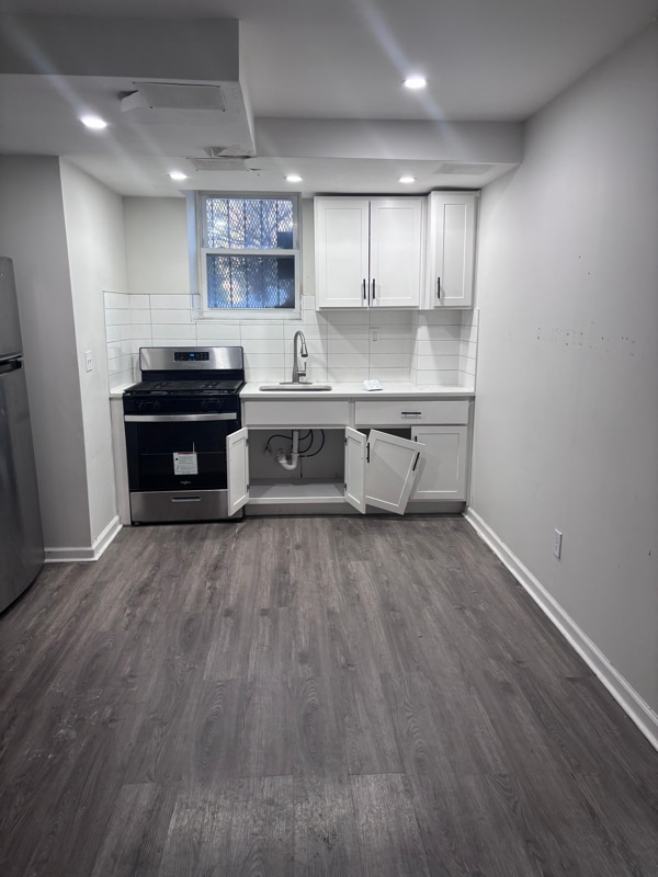 Building Photo - 157 S Harrison St