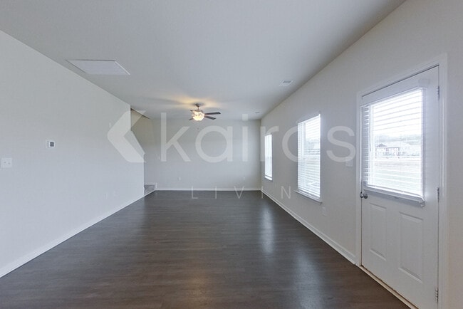 Photo - 1138 Freedom Pkwy