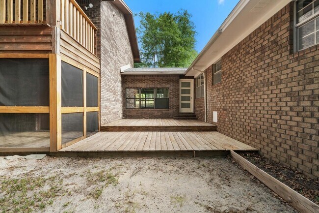 Photo - 255 Brackin St Apartment Unit A