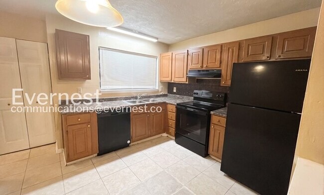 3575 Oakvale Rd