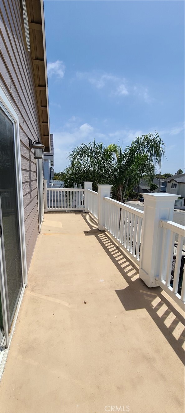 Photo - 709 Oceanhill Dr