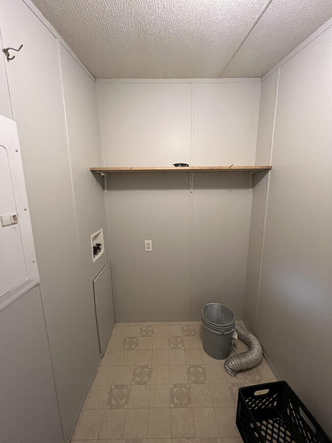 Photo - 231 Pearson Rd