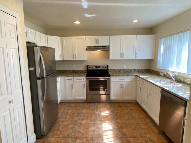 Photo - Adorable 3 bedroom / 2.5 bath town home wi...