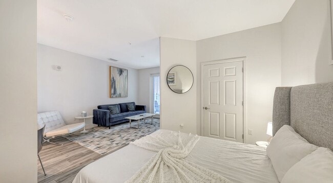 Studio - Bold Lofts Apartments & Private Office Ren...