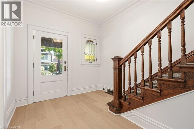 Photo - 131 Markland St