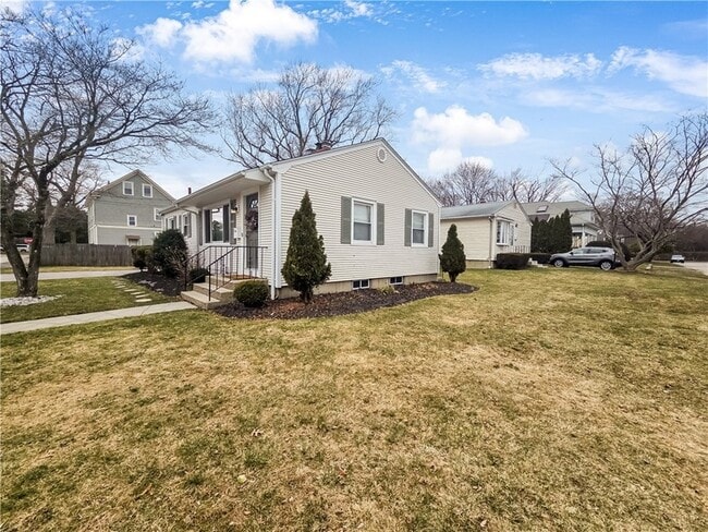 Photo - 10 Brayton Ave