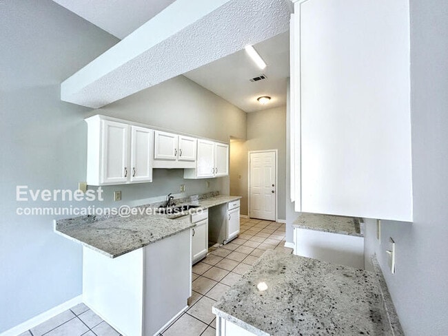 Photo - Spacious 3 Bed, 2 Bath / Pet-Friendly / Coming Soon!