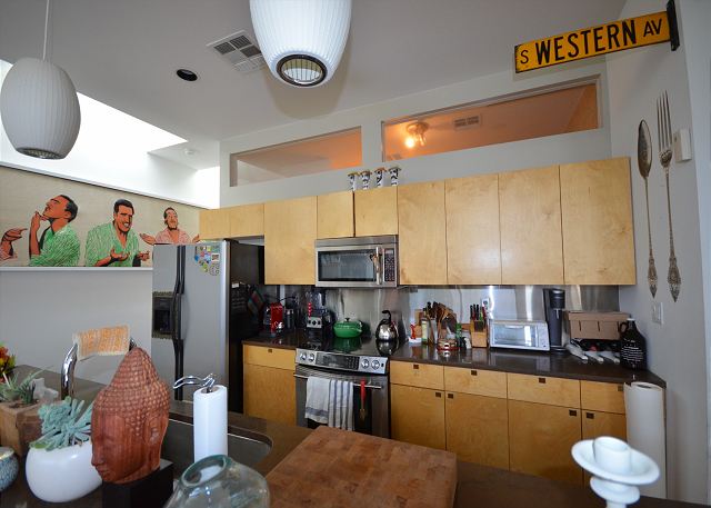 Kitchen - 508 E 53rd St Unidad 201