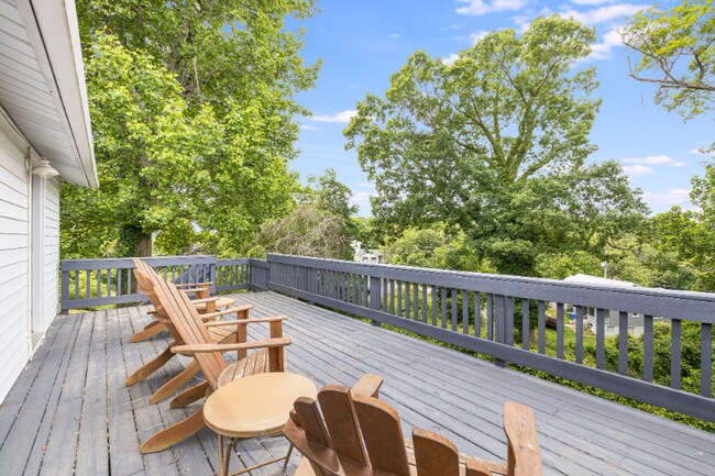 20 Winding Rd