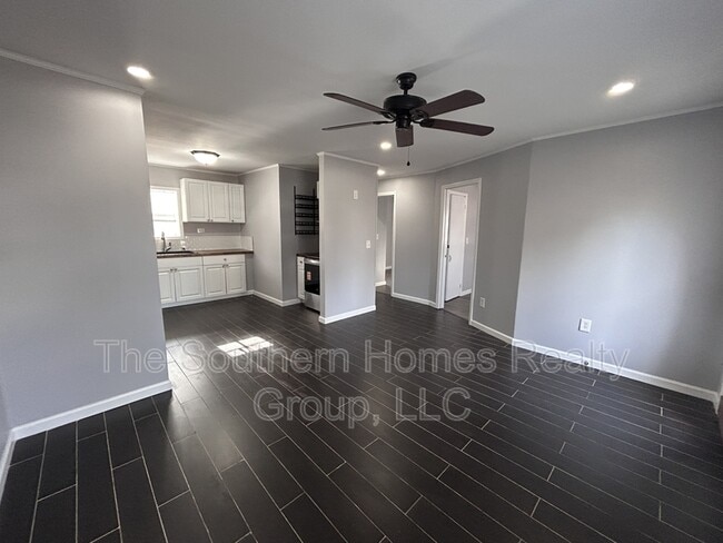 Photo - 1502 Richardson St