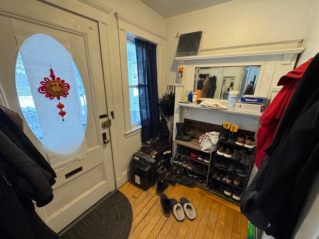 Photo - 9 Burnham St Unit 1