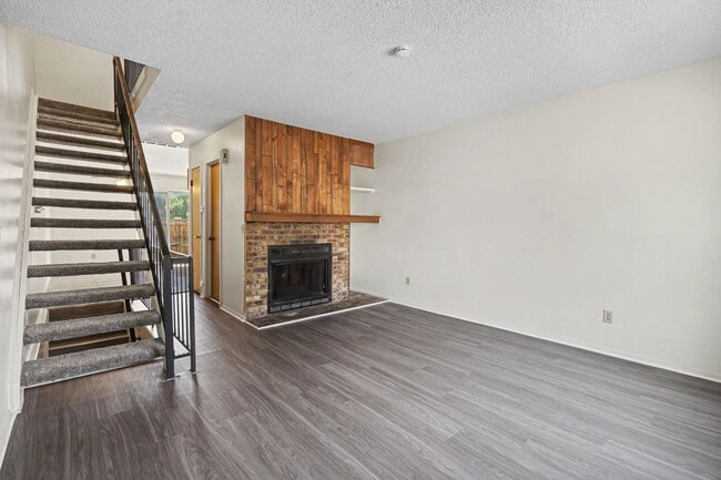 Photo - 17649 E Loyola Dr