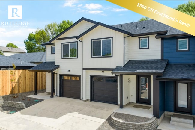 Building Photo - STUNNING 3 Bed / 2.5 Bath Brand New Townhome / End Unit !!!