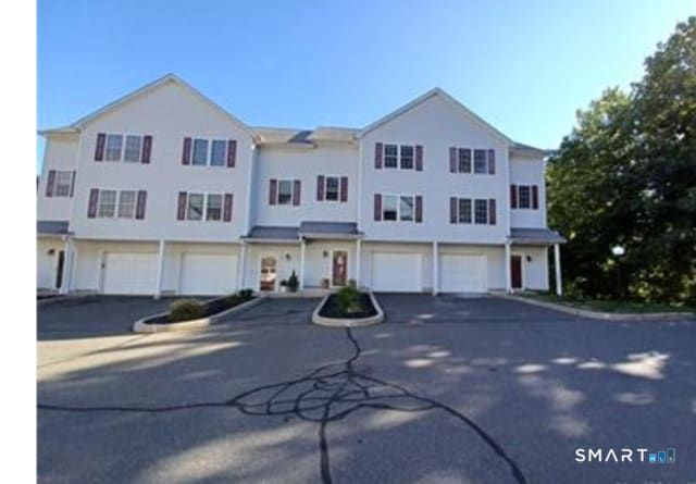 Building Photo - 11 Mannions Ln Unit 10