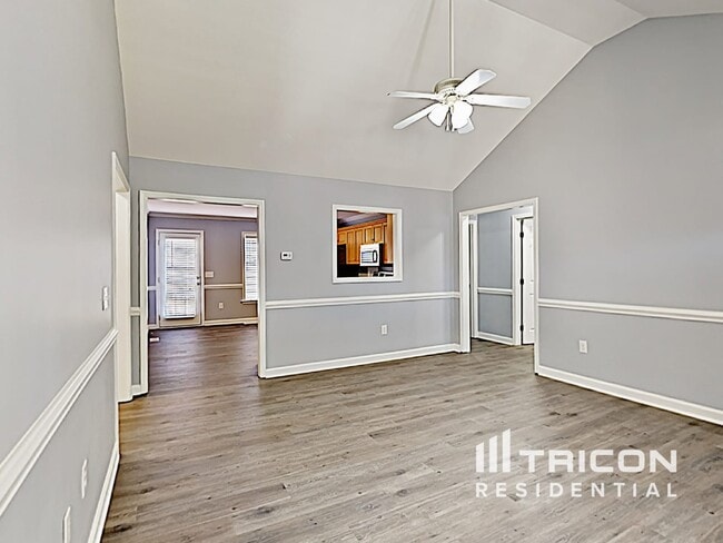 Photo - 1670 Red Bird Cir SE