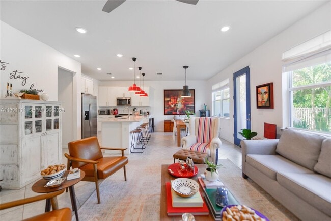 Photo - 4735 Eucalyptus Dr