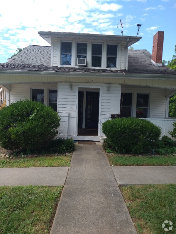 Building Photo - 509 10th St Rental