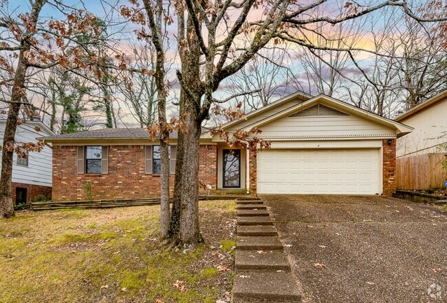 Building Photo - 12119 Shawnee Forest Dr Rental