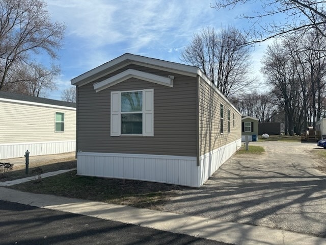 Building Photo - 7519 Dorr St Rental