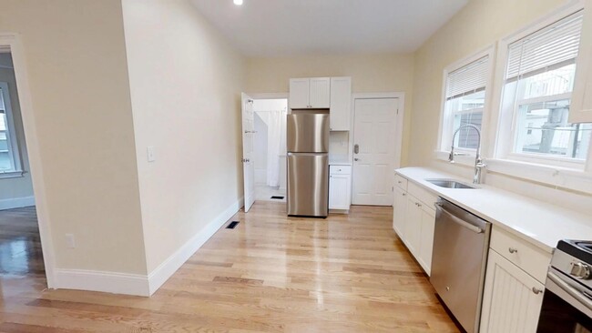 Photo - 9 Claremon St Apartment Unit 1