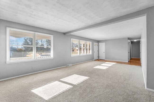 Photo - House in Jackson in Established Neighborhood