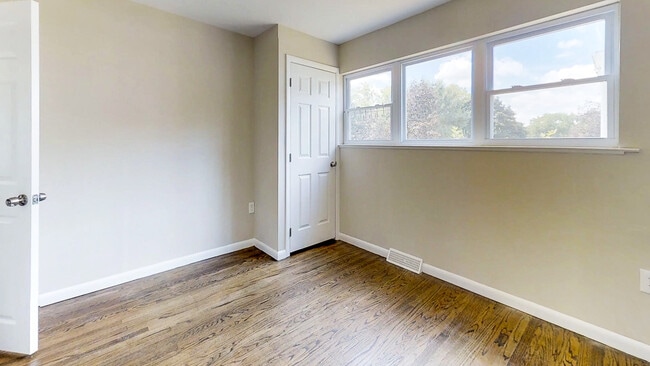 Photo - 418 Lake Ave Casa