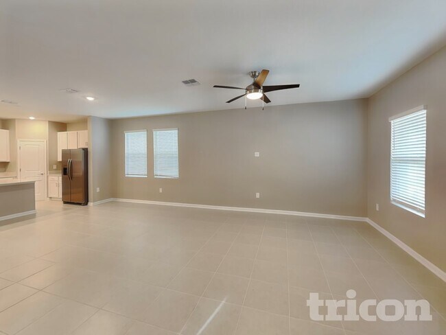 Photo - 722 Abita Aly